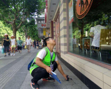 整體幕墻和點(diǎn)式幕墻的不同，建筑幕墻的特點(diǎn)有哪些?